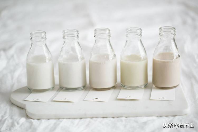 脫脂牛奶和全脂牛奶的區别是什麼（脫脂牛奶和全脂牛奶有什麼區别）1