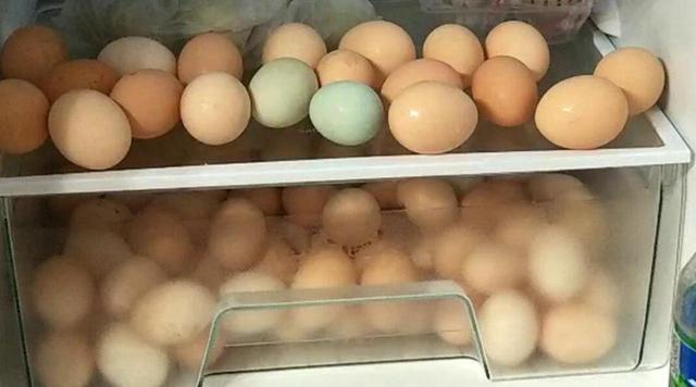 雞蛋放冰箱裡兩個月能吃嗎（雞蛋放冰箱兩個月還可以吃嗎）1