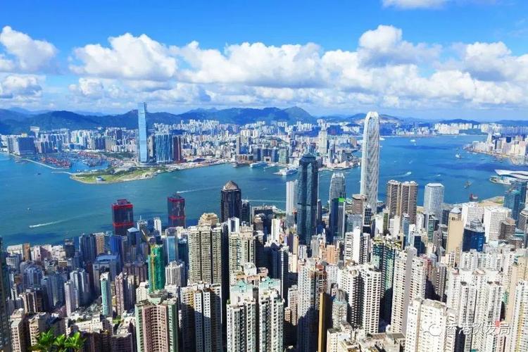 香港長期繁榮和發展的重要保障（确保香港長治久安和長期繁榮穩定）1