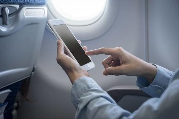 飛機上能玩手機嗎