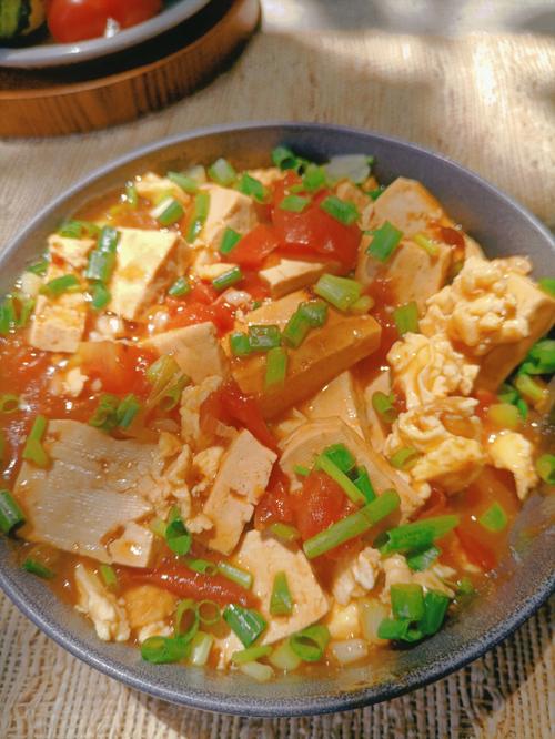 豆腐炒番茄（豆腐炒番茄的烹饪方法）1