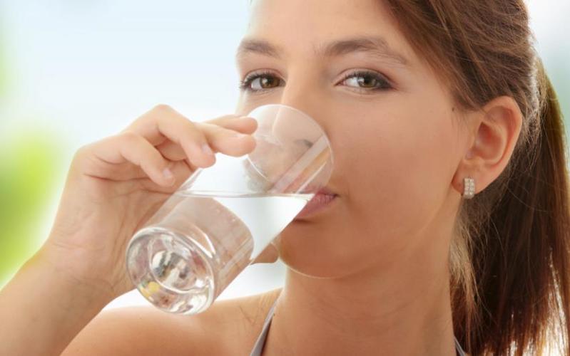 喝水可以降血壓嗎（喝水能不能降血壓）1