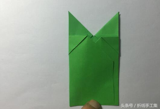 折個象征幸運的四葉草手工折紙（組合型折紙心形四葉草）10