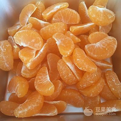 新鮮柚子皮治咳嗽做法（自制橘子罐頭的做法）3