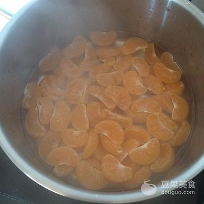 新鮮柚子皮治咳嗽做法（自制橘子罐頭的做法）6