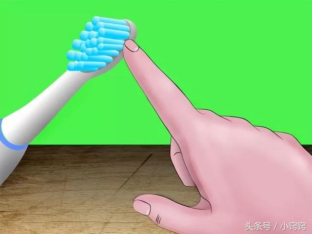 如何使用電動牙刷刷牙（如何使用電動牙刷）2