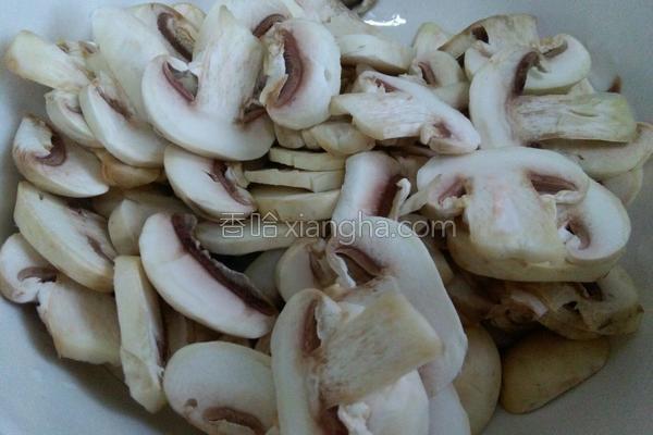 白蘑菇炒雞蛋（蘑菇炒肉）3