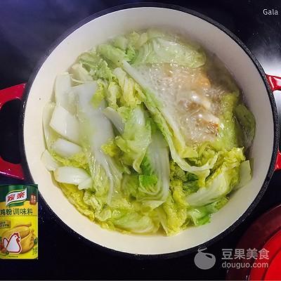 豆腐湯的8種家常做法（白菜豆腐湯的做法）7