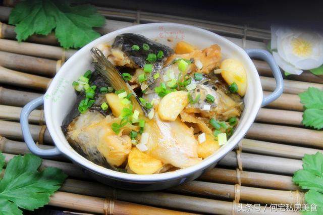 中餐廳砂鍋焗魚頭（中餐廳的熱賣菜）2