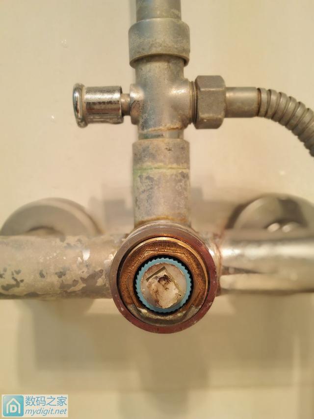 淋浴水龍頭換了閥芯還是漏水（維修成本不到9塊9）18