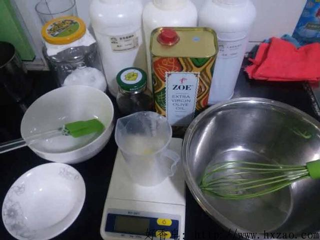 自制手工皂的方法和配方（用玫瑰來制作一款抗衰老的手工皂）2