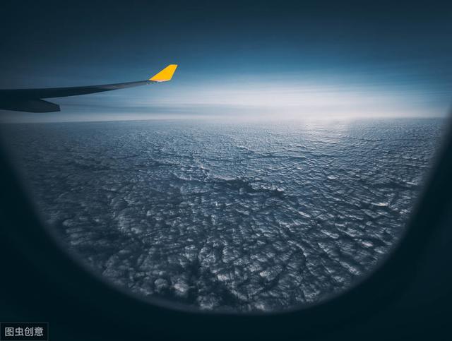 飛機的窗子為什麼是封閉着的（這就是飛機窗戶是橢圓形的原因）