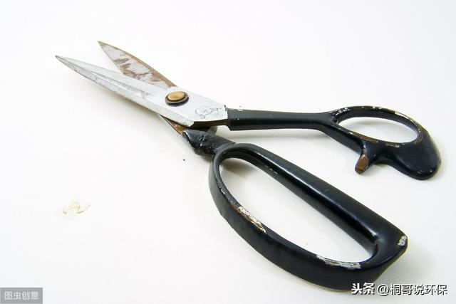 生鏽的剪刀怎麼把鏽除掉（剪刀鈍了不用磨）2