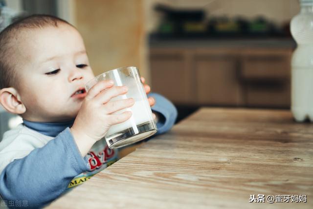 一歲多寶寶可以長期喝純牛奶嗎（一歲寶寶能喝純牛奶嗎）1