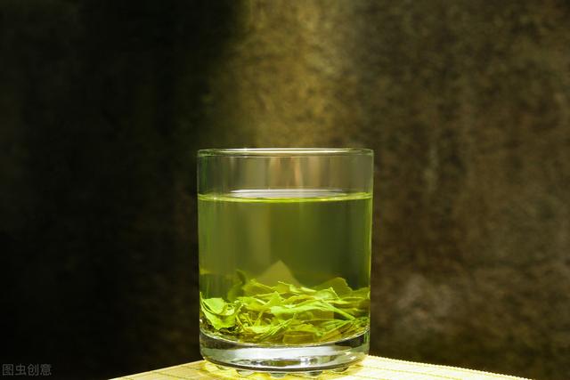 白茶加綠茶泡水喝有什麼功效（為什麼說綠茶與白茶不能一起混泡）9