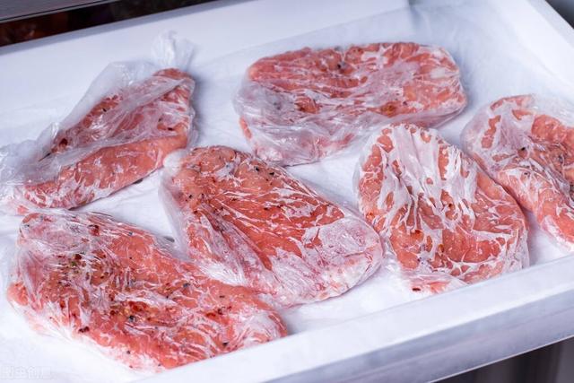 冰凍肉怎麼快速解凍最好（過年解凍肉别直接用水泡）3