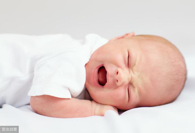 新生兒母乳性黃疸是怎麼引起的（新生兒患上母乳性黃疸怎麼辦）2