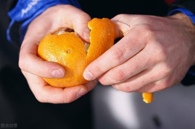 挑選橘子的正确方法（橘子不一定黃的好）1