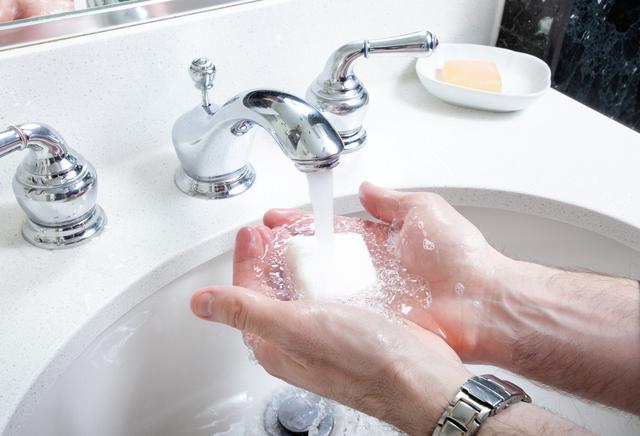 如何預防新型冠狀病毒洗手六步法