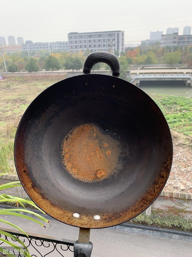 新的鐵鍋怎麼才能不讓它生鏽呢（你的鐵鍋永遠不會生鏽）3