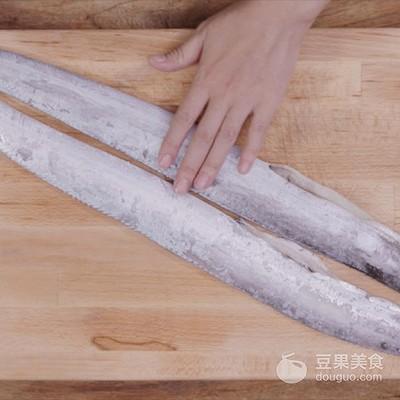 帶魚的10種最佳吃法（幹煎帶魚的做法）2