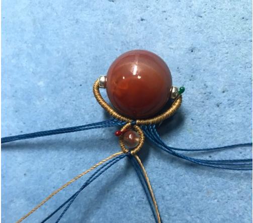紅繩子大顆瑪瑙編織項鍊教程（20mm南紅瑪瑙珠子做鎖骨鍊的過程展示）9