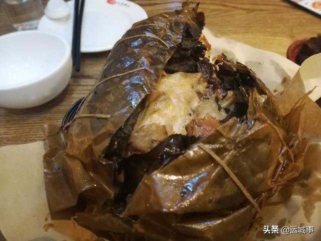 杭州最好吃的東坡肉在哪兒（我在杭州西湖邊品嘗東坡肉）2