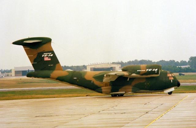 C -130運輸機（C-130憑什麼戰勝了YC-14和YC-15）3