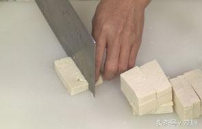 煎豆腐的做法簡單家常竅門（這樣煎豆腐做法這麼簡單）1