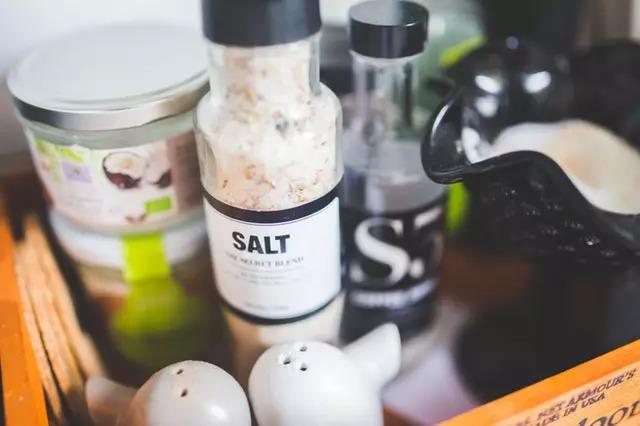 食用過量的食鹽有什麼危害（每天都吃的食鹽竟有危害）3