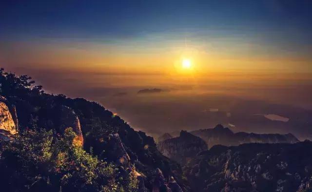 爬泰山大概幾點出發可以看日出（一次難忘的泰山登頂攻略）1