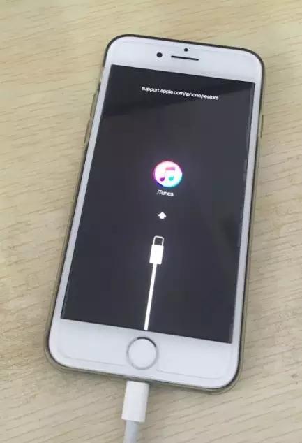 iphonex白蘋果維修上海（北京蘋果維修iPhone8白蘋果）5