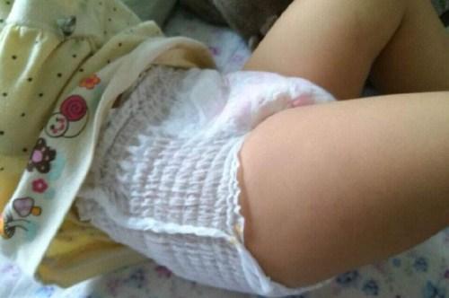 寶寶五個月可以穿拉拉褲嗎（5個月寶寶能穿拉拉褲嗎）4