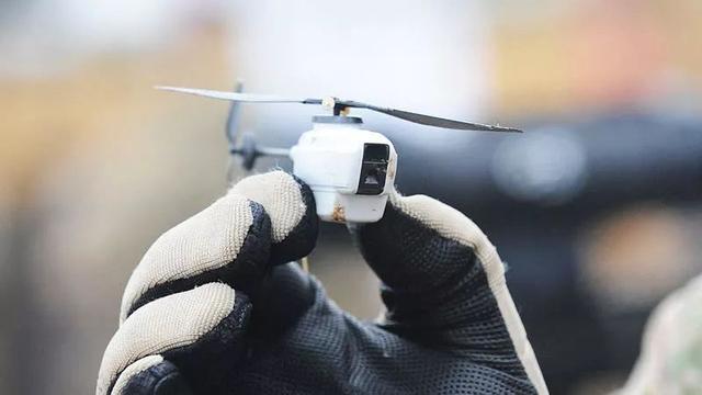 全球最小的無人機（全球最小最貴的無人機）4