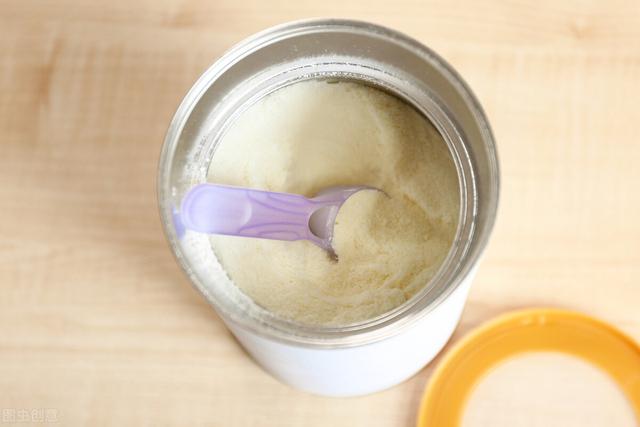 奶粉沖泡準備和沖泡方法（5步搞定沖泡奶粉）2