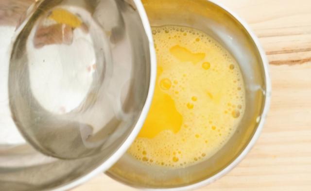 水蒸蛋怎麼蒸才又鮮又嫩（無論冷水還是熱水上鍋）5