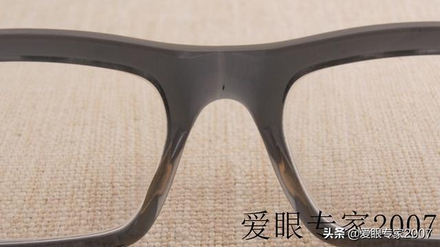 康明眼鏡框黑色純钛會不會掉鍍層（Hearts眼鏡闆材鏡框斷裂的修理維修）77