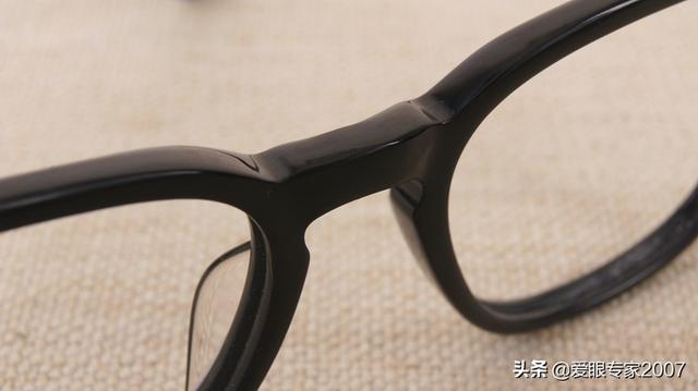 康明眼鏡框黑色純钛會不會掉鍍層（Hearts眼鏡闆材鏡框斷裂的修理維修）56