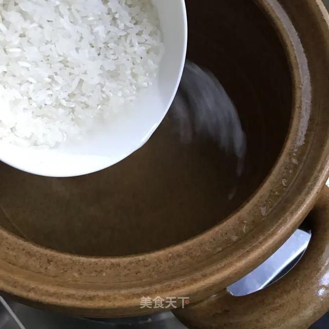 砂鍋怎麼開鍋最簡單方法（砂鍋土鍋該怎樣開鍋）4
