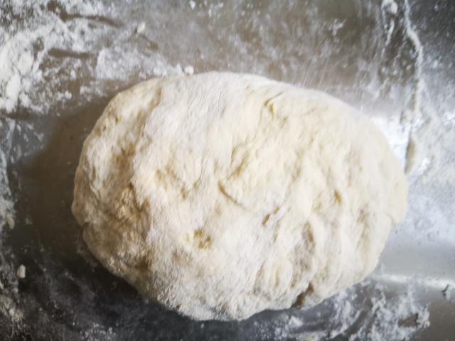 普通面粉跟高筋面粉做的面包區别（想做面包出爐後卻像饅頭）6