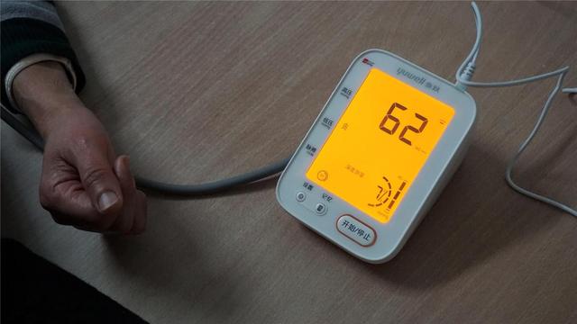 電子血壓計和水銀血壓計哪種好用（4大電子血壓計PK水銀血壓計）28
