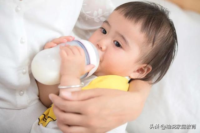 寶寶不能喝純牛奶麼（寶寶喝純牛奶别太早）4