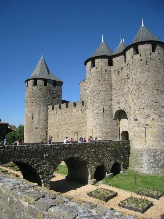 歐洲最奢華的城堡莊園（歐洲最大的城堡）1