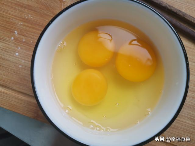 絲瓜炒雞蛋的正确做法（家常絲瓜炒雞蛋做法）4
