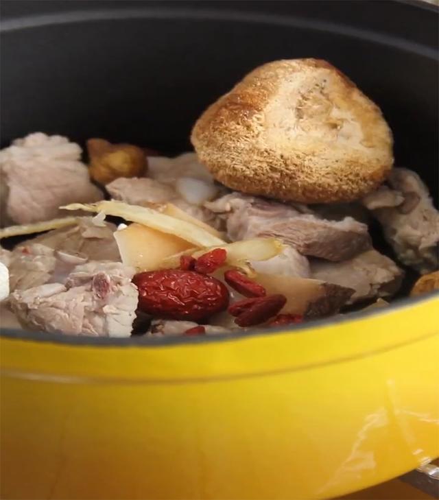 電飯煲猴頭菇的做法（老廣美食簡單易做的養胃）9