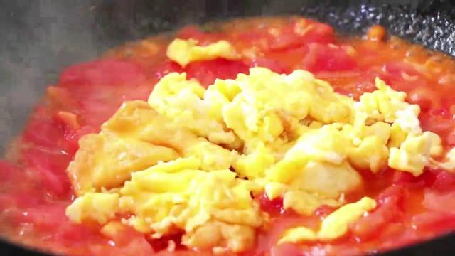 哪種西紅柿炒雞蛋的做法最好吃（西紅柿炒雞蛋的正确做法）(9)