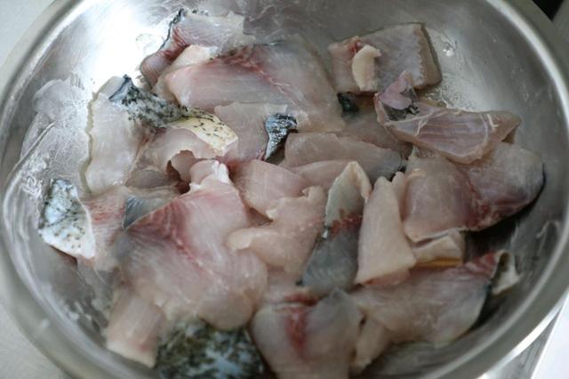 一般家庭自制酸菜魚的做法（家庭版酸菜魚做法很簡單）10