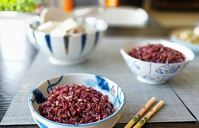 五色糙米飯怎麼煮更軟糯（三色糙米飯營養比米飯高）9