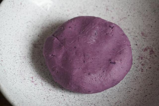 紫薯豆沙餡湯圓（營養健康的紫薯紅豆湯圓）5