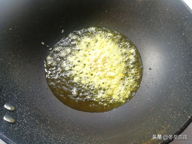 韭菜和雞蛋加在一起怎麼炒（韭菜别總是和雞蛋一起炒）5